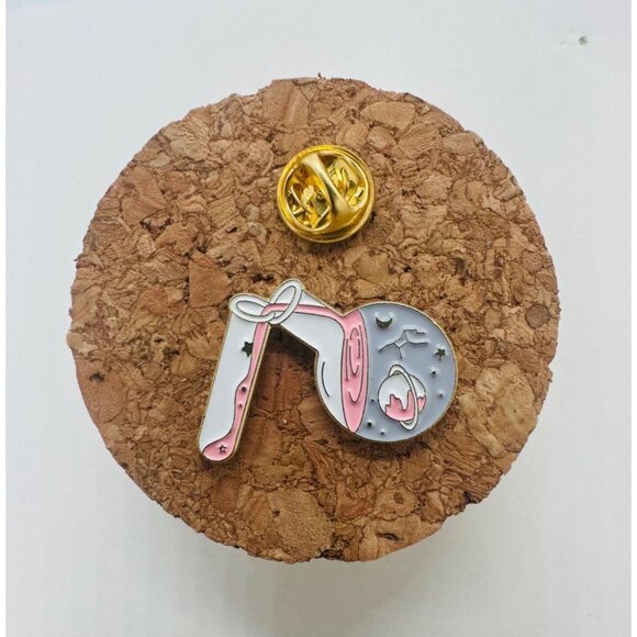 ✨Science Space Themed Enamel Pin Broch Moon Stars Experiment Bottle Beaker New - Picture 3 of 5